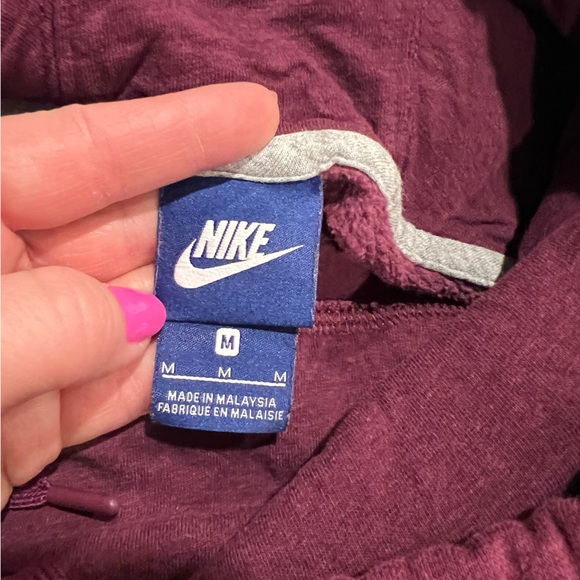 Nike Burgundy 'Just Do It' Hoodie - Picture 3 of 6